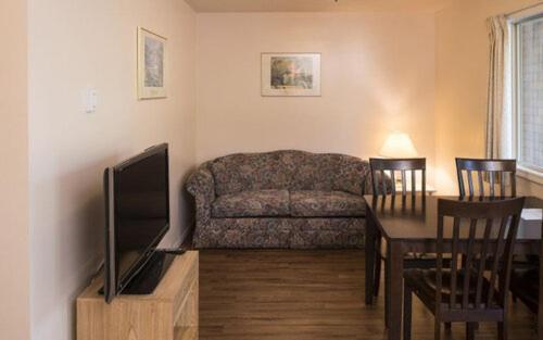 Beachside Motel Пентиктън Екстериор снимка