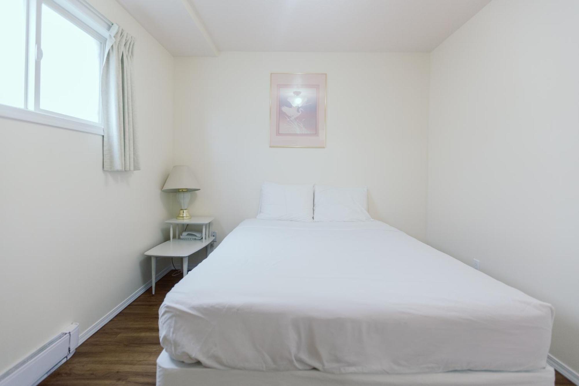 Beachside Motel Пентиктън Екстериор снимка