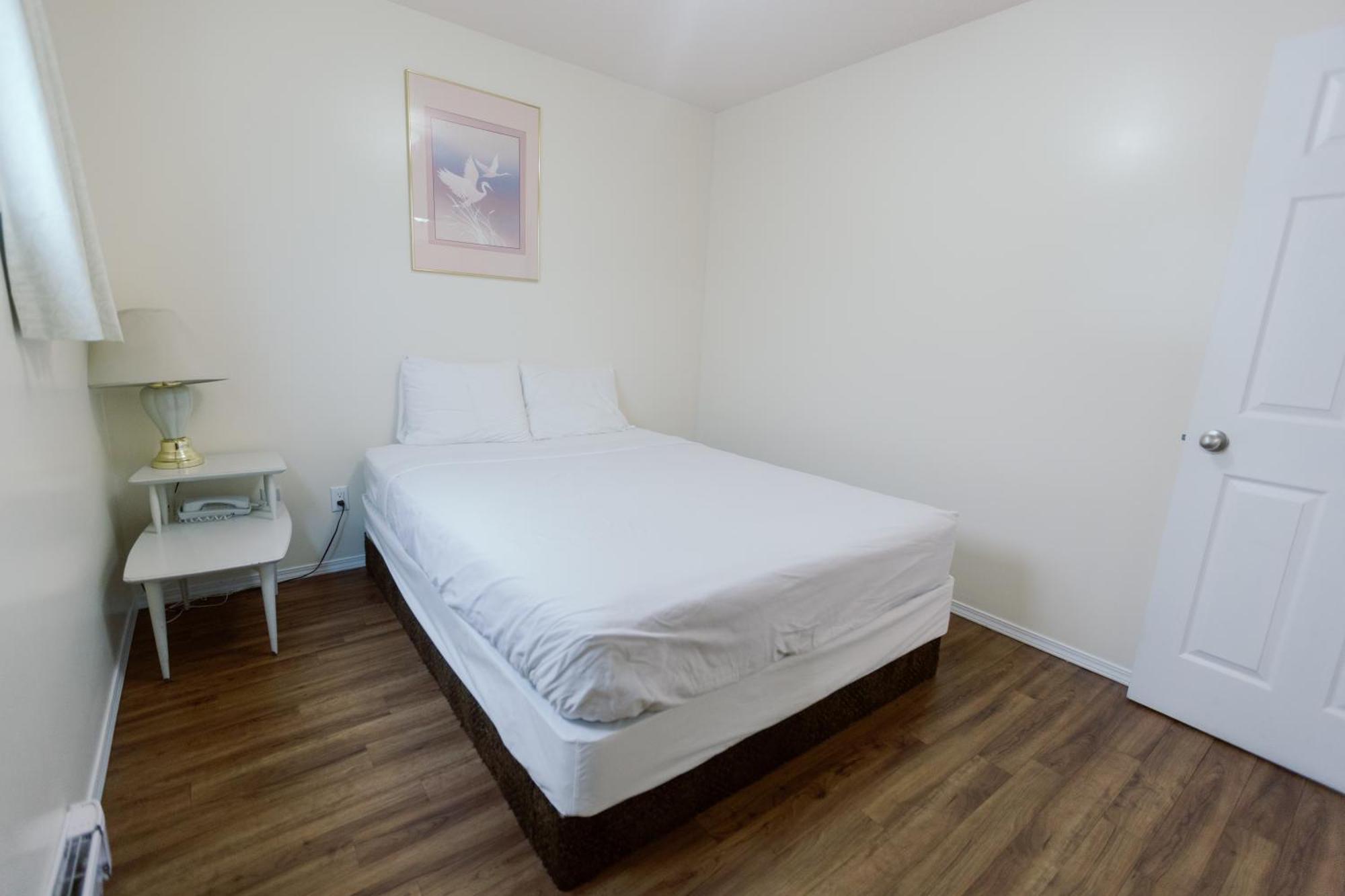 Beachside Motel Пентиктън Екстериор снимка