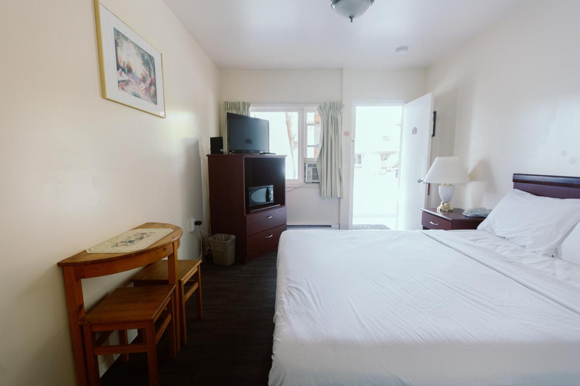 Beachside Motel Пентиктън Екстериор снимка
