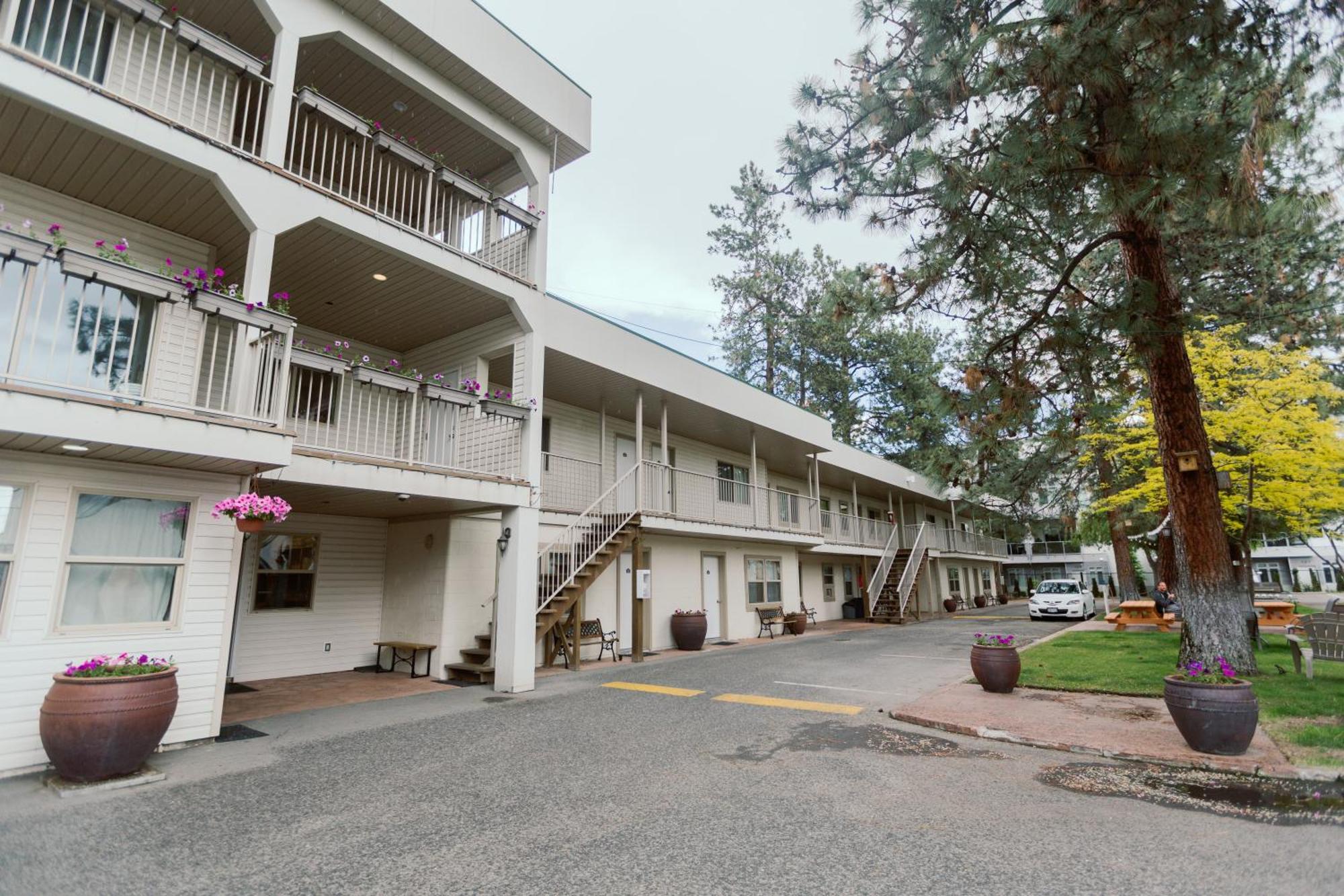Beachside Motel Пентиктън Екстериор снимка