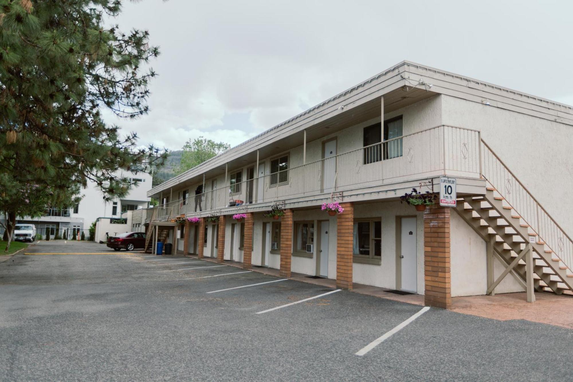 Beachside Motel Пентиктън Екстериор снимка