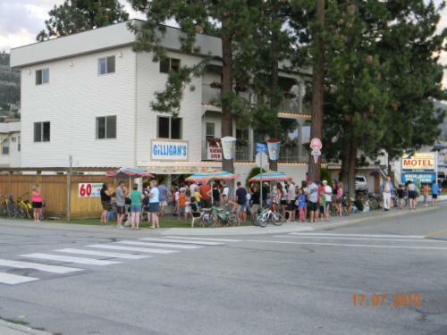 Beachside Motel Пентиктън Екстериор снимка